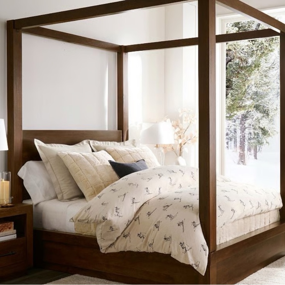 Pottery barn, king sized duvet cover.